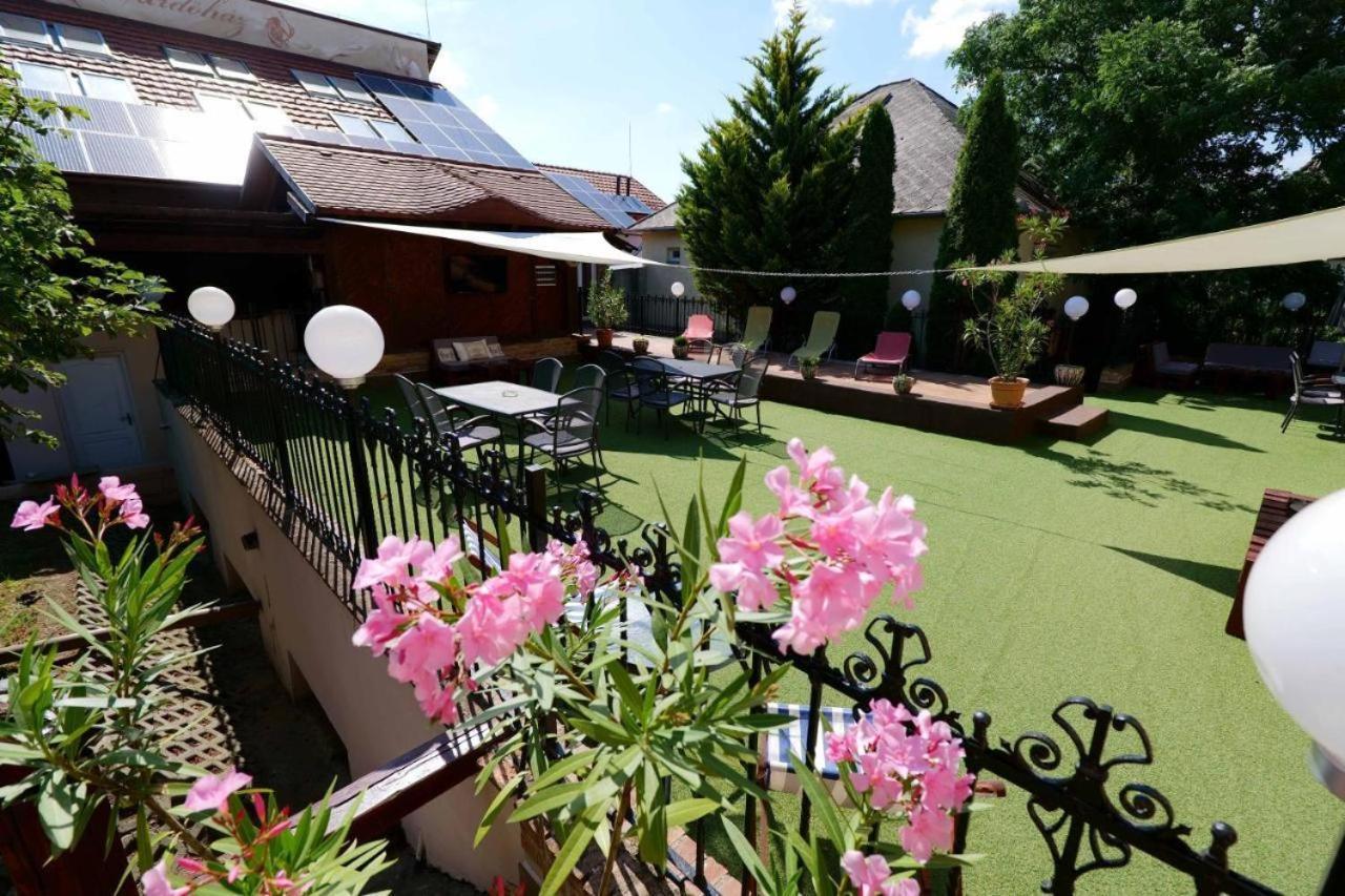 Castle Wellness Resort Sosto Mestecǎneşti Exterior foto