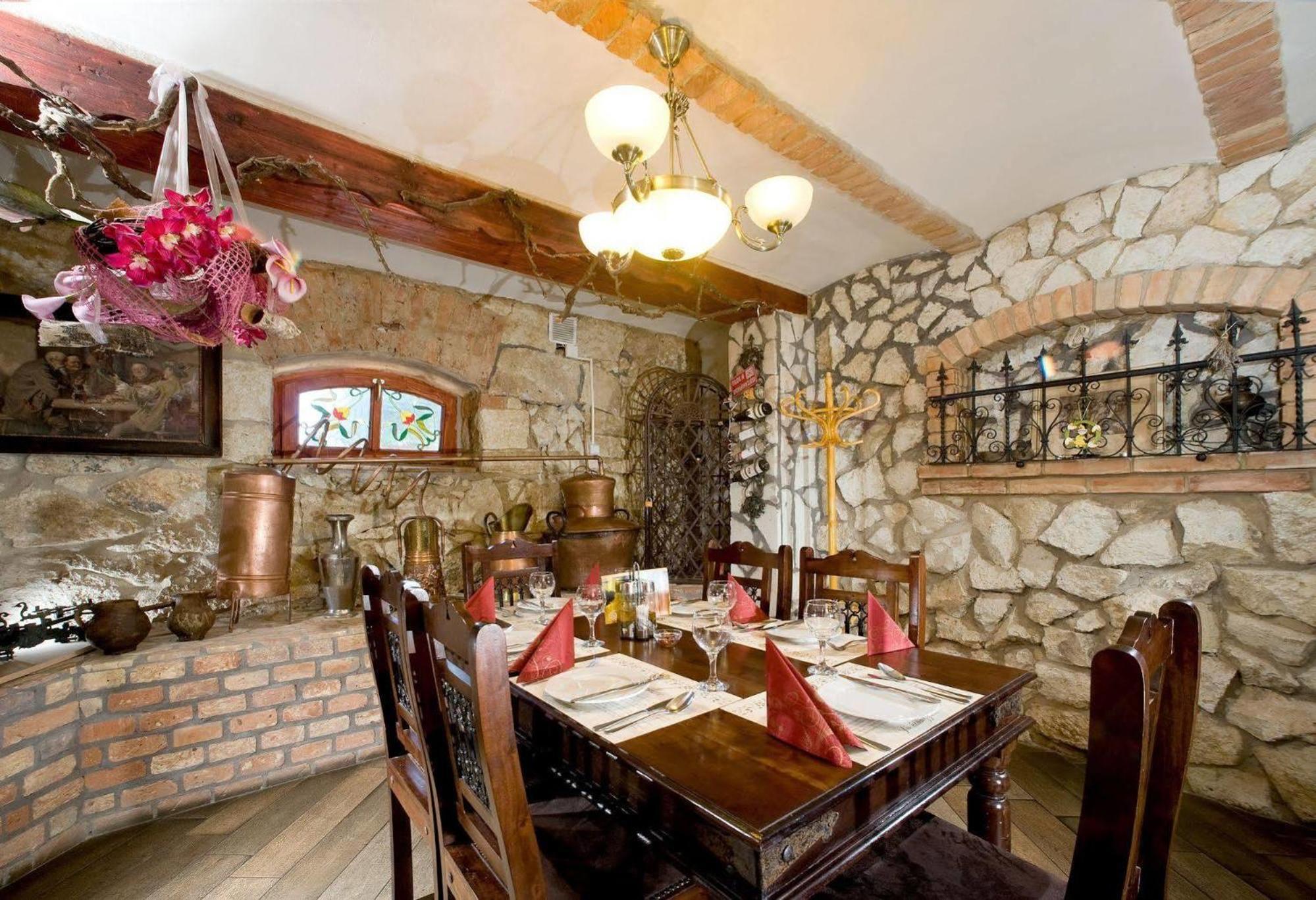 Castle Wellness Resort Sosto Mestecǎneşti Exterior foto