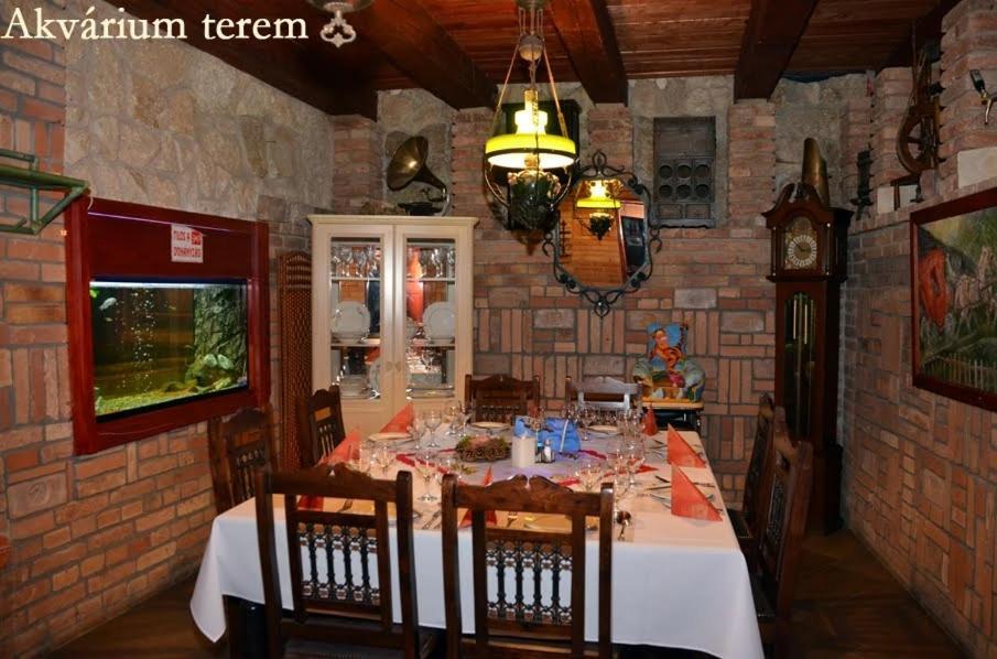 Castle Wellness Resort Sosto Mestecǎneşti Exterior foto