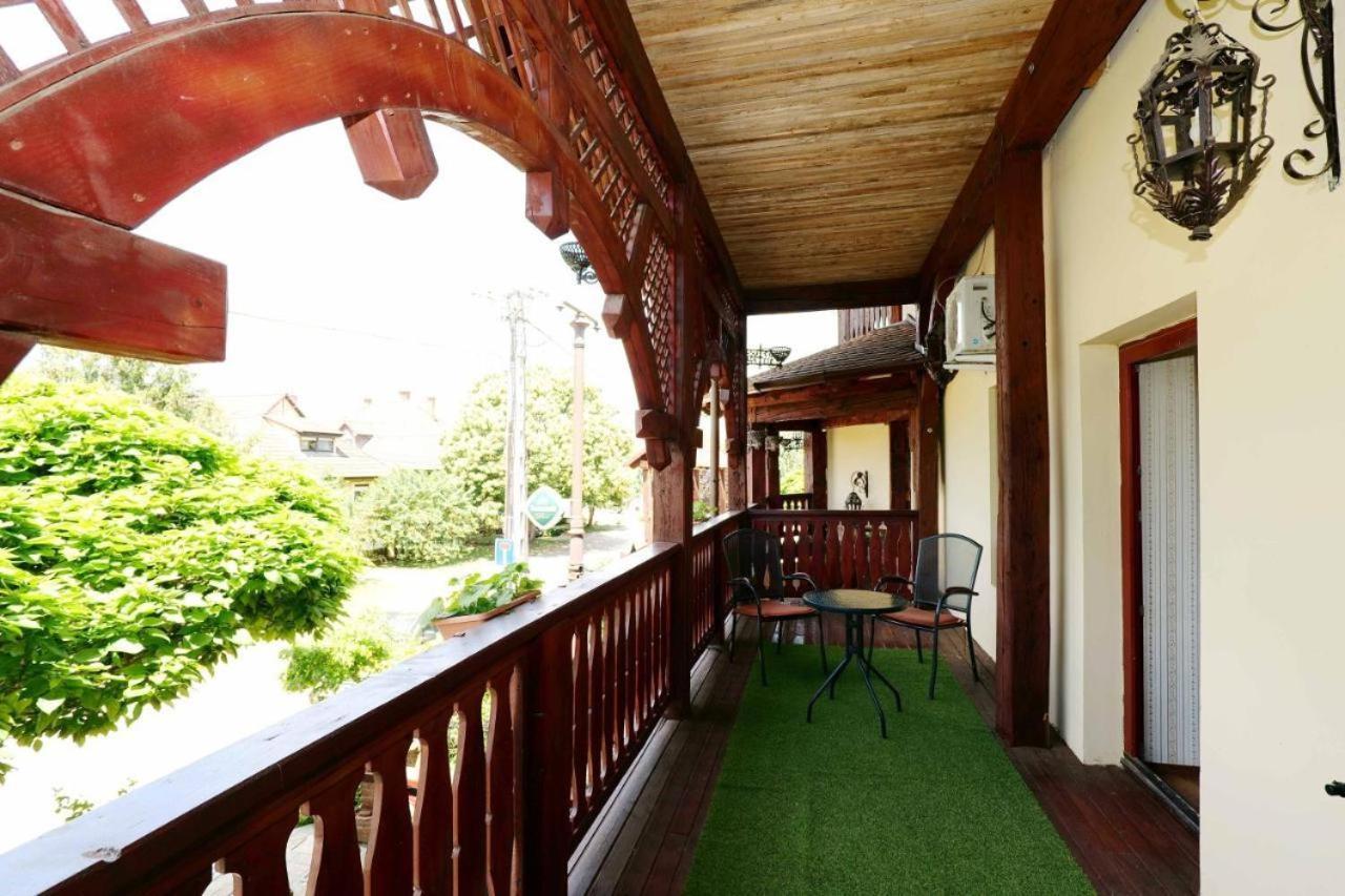 Castle Wellness Resort Sosto Mestecǎneşti Exterior foto